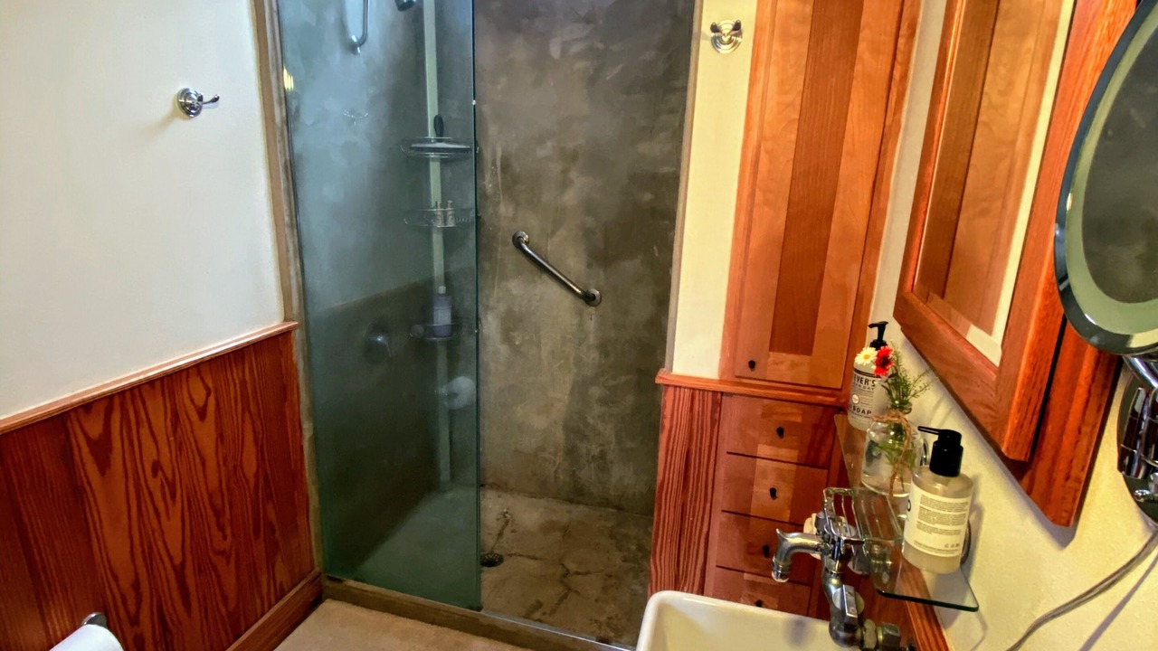 Photo of Bathroom in Johnson City
