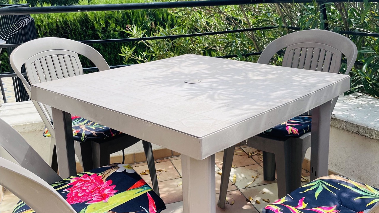 Photo of Outdoor in Laval-Saint-Roman