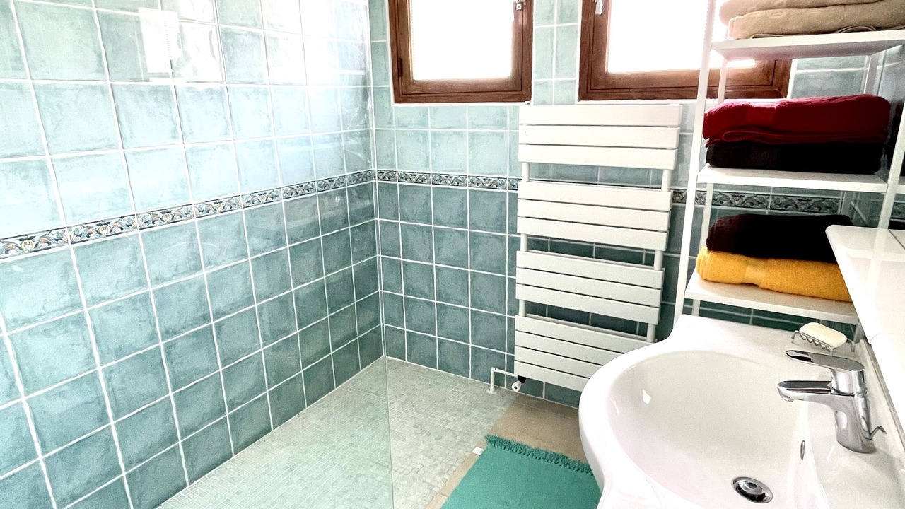 Photo of Bathroom in Laval-Saint-Roman