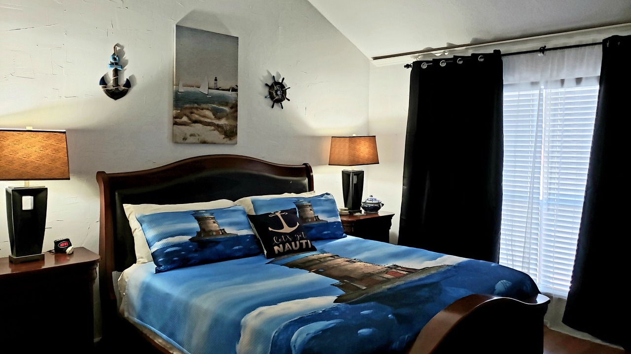 Photo of Bedroom in Seven Coves