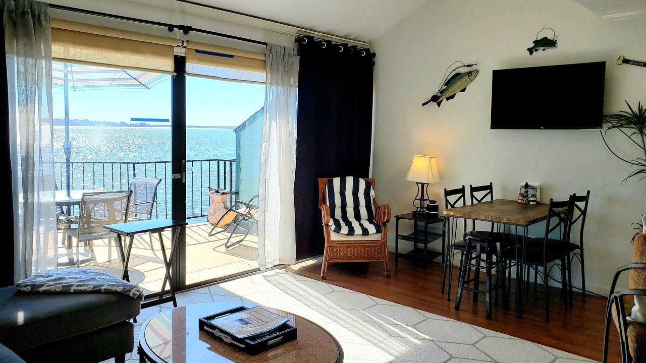 Photo of Livingroom in Seven Coves