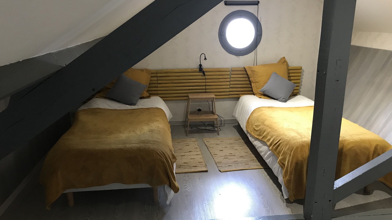 Photo of Bedroom in Avrille-les-Ponceaux
