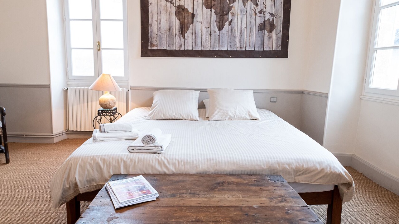 Photo of Bedroom in Castelnau-de-Montmiral