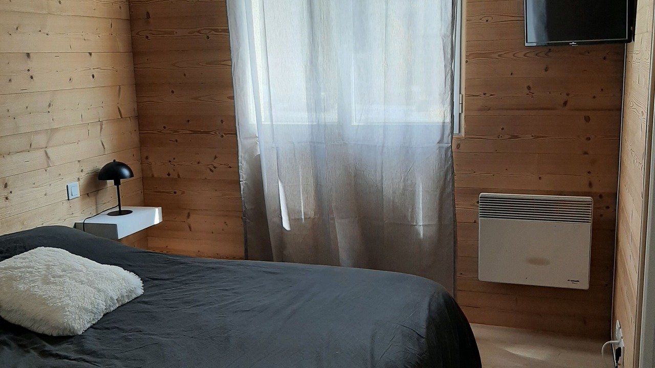 Photo of Bedroom in Peone