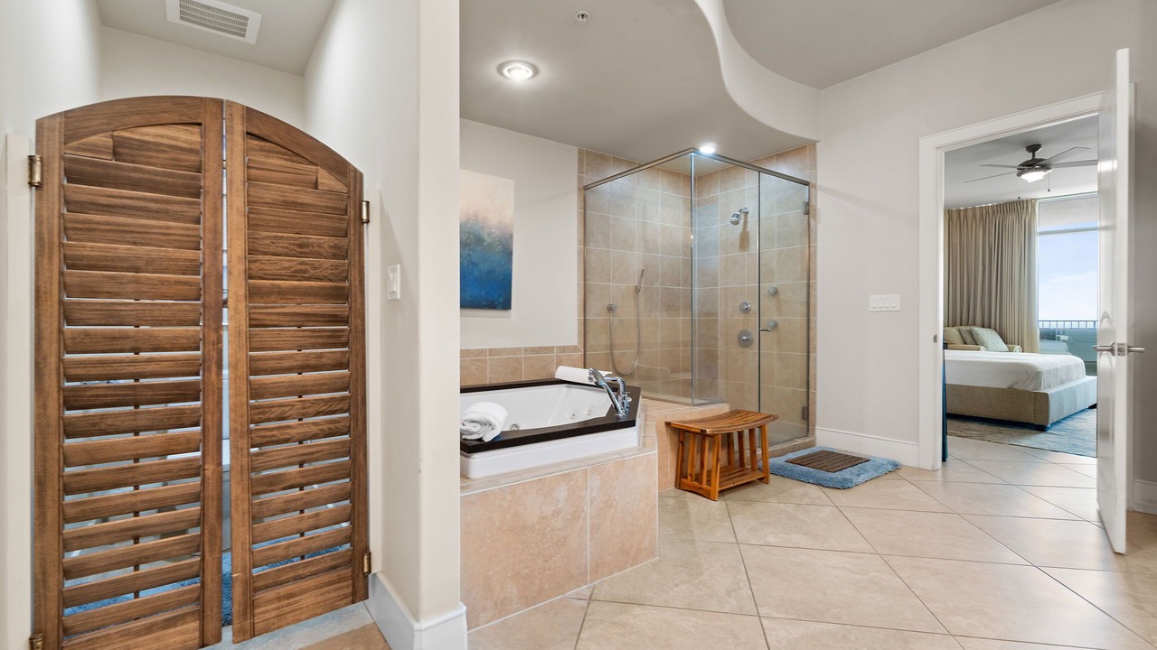 Photo of Bathroom in Orange Beach