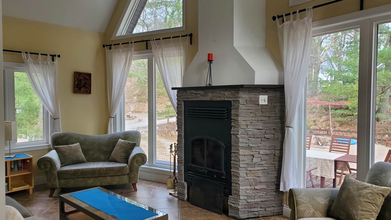 Photo of Livingroom in Tiny