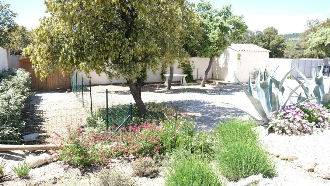 Photo of Outdoor in Aureille