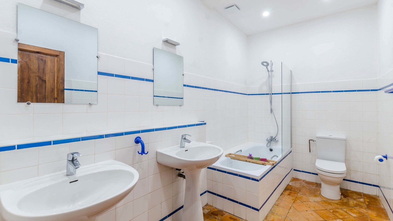 Photo of Bathroom in Poullignac