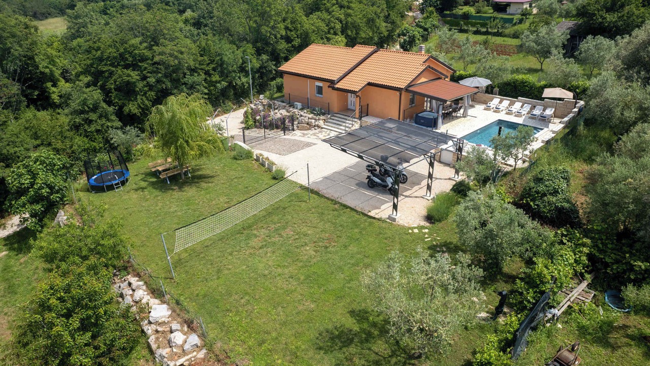 Photo of Outdoor in Radini