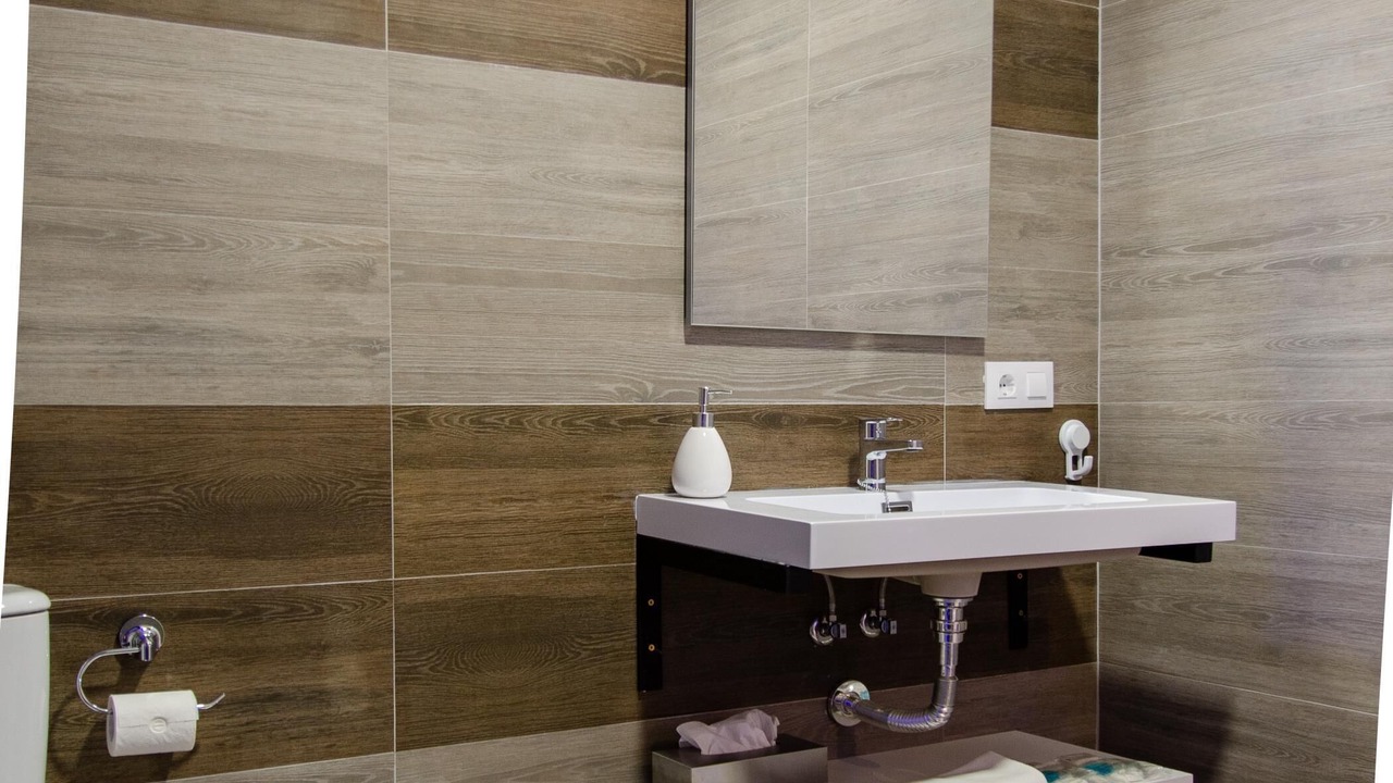 Photo of Bathroom in Cercadilla-Medina Azahara