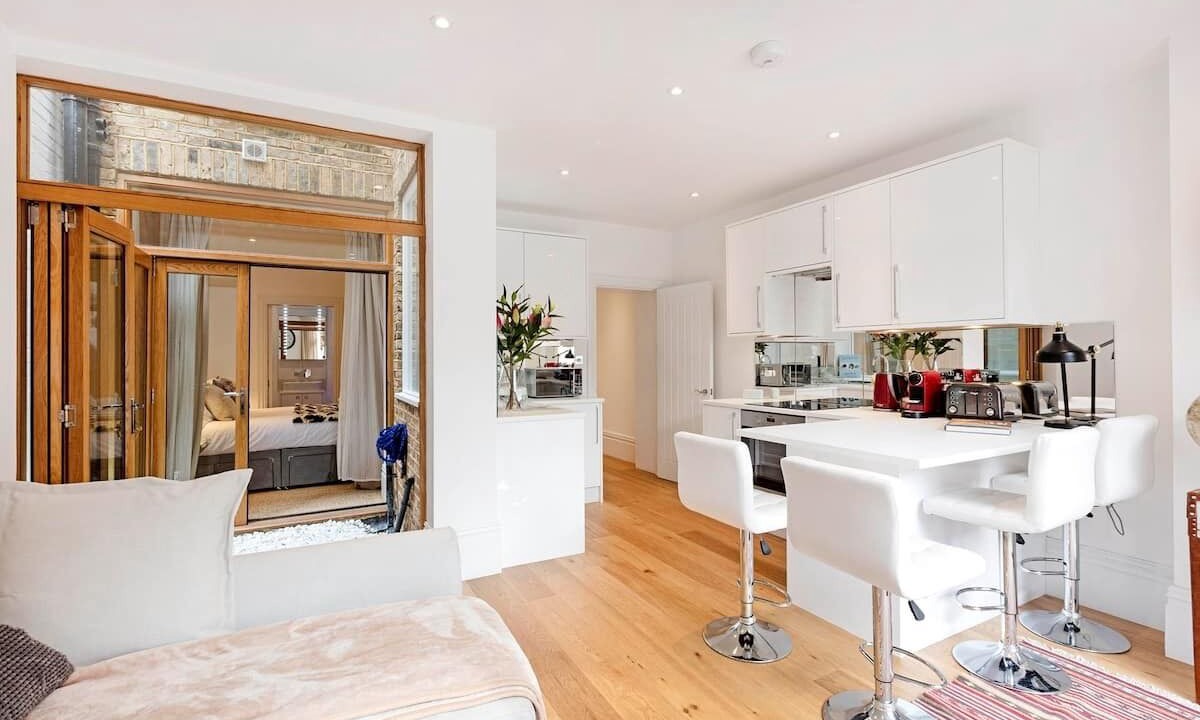 Photo of Others in Parsons Green and Walham