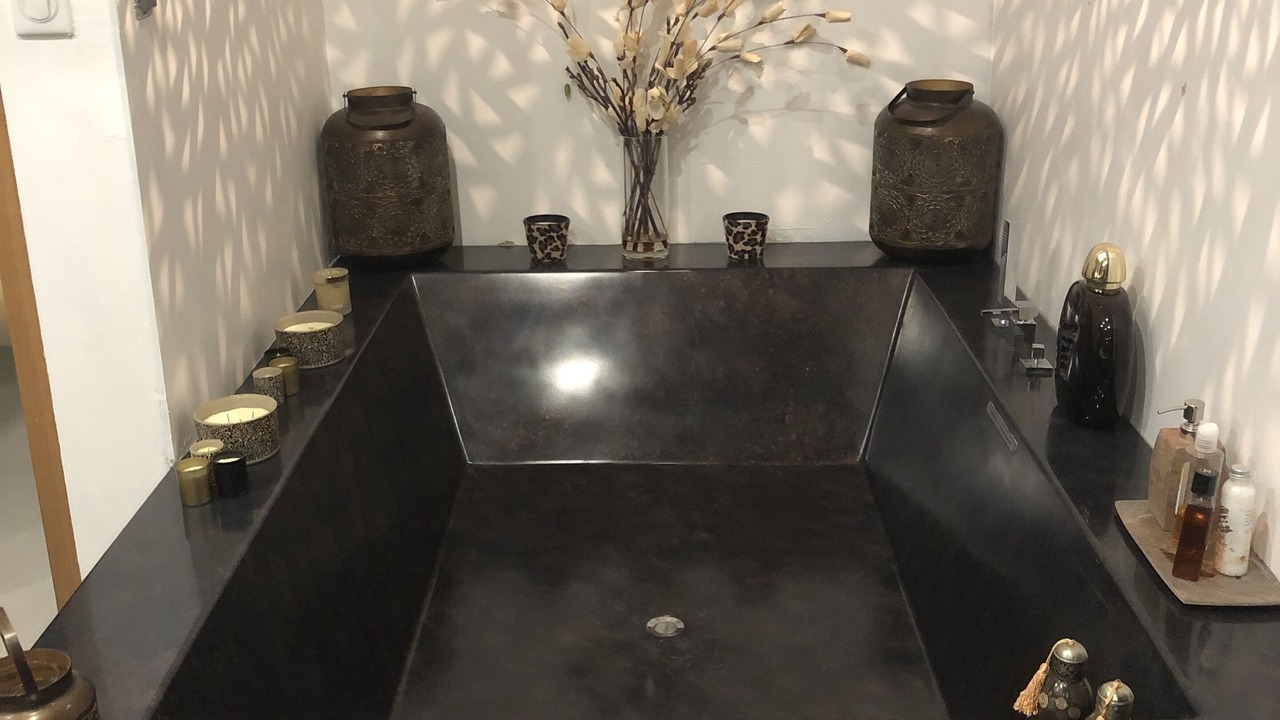 Photo of Bathroom in Miraval-Cabardes