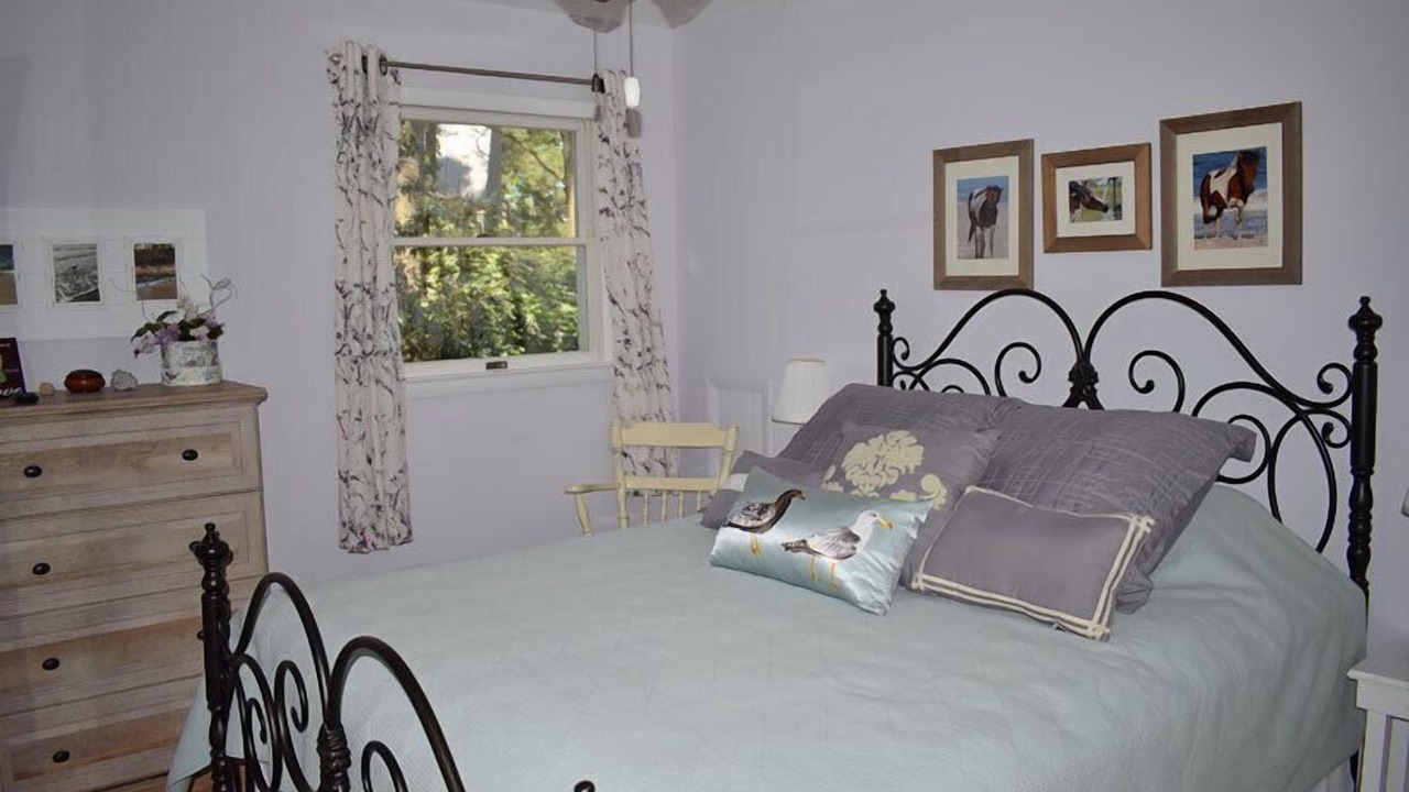 Photo of Others in Deep Hole