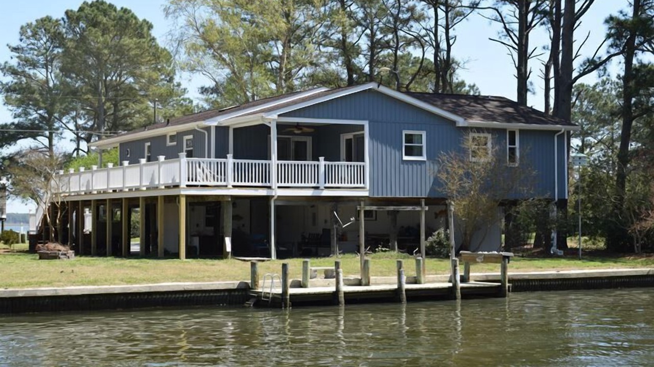 Photo of Outdoor in Deep Hole