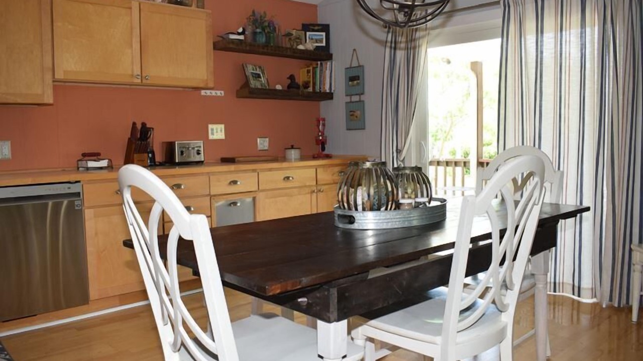 Photo of Others in Deep Hole