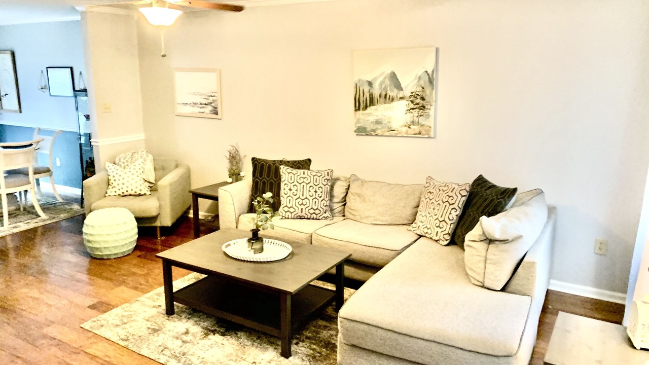 Photo of Livingroom in Hardy