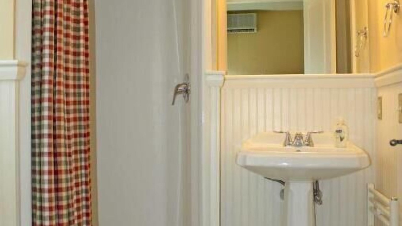 Photo of Bathroom in Proctorsville