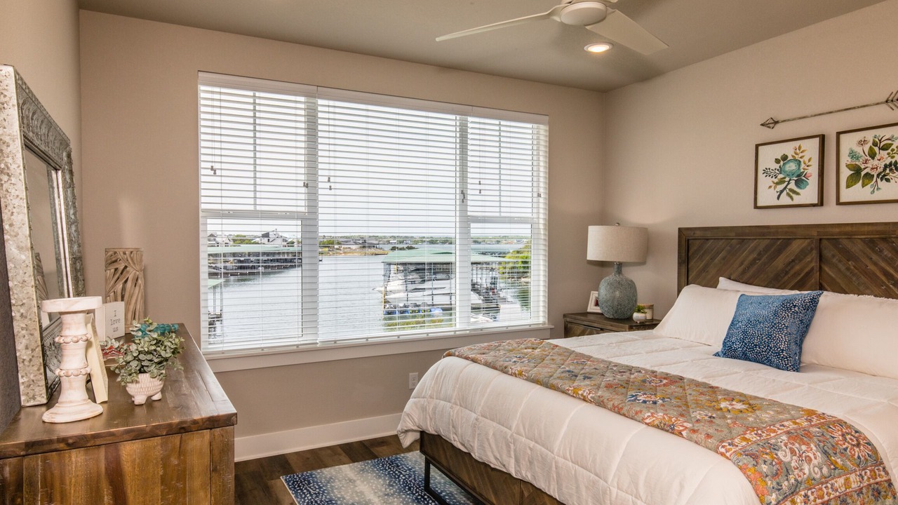 Photo of Bedroom in Graford