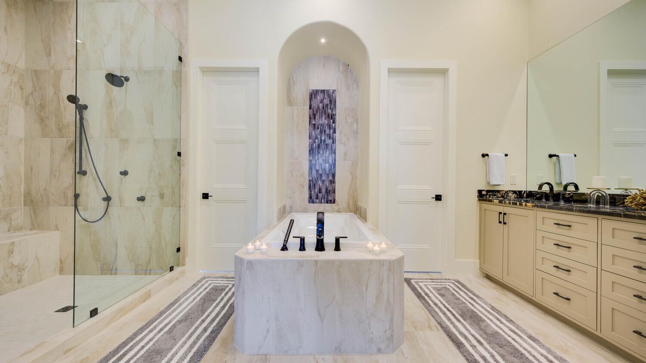 Photo of Bathroom in Horseshoe Bay West