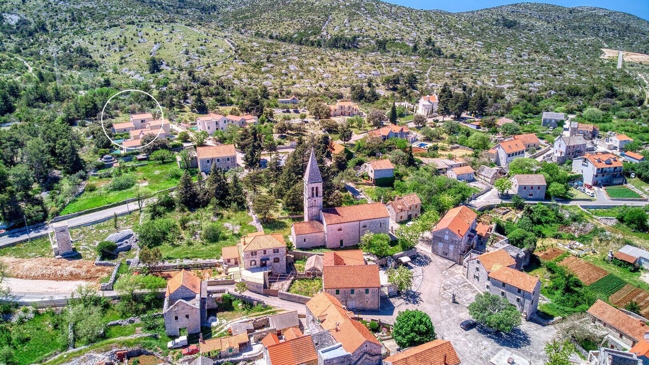 Photo of Others in Dracevica