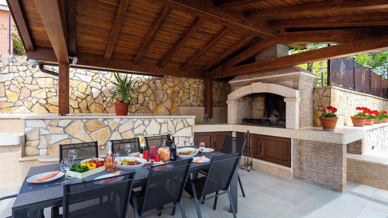Photo of Outdoor in Labinci
