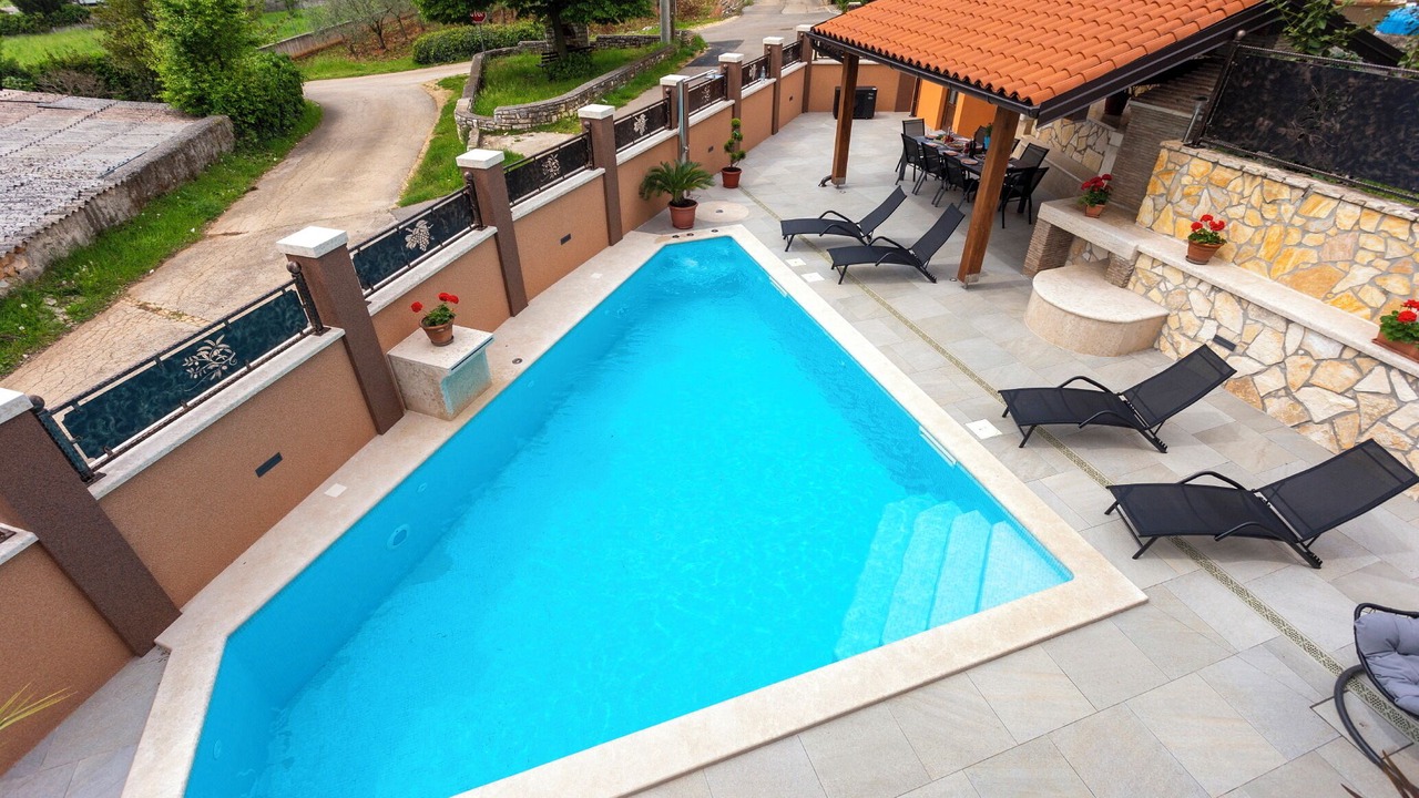 Photo of Outdoor in Labinci