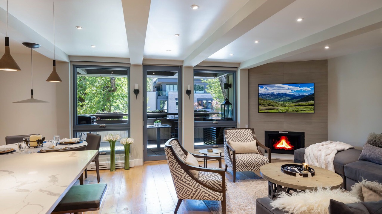 Photo of Livingroom in Aspen