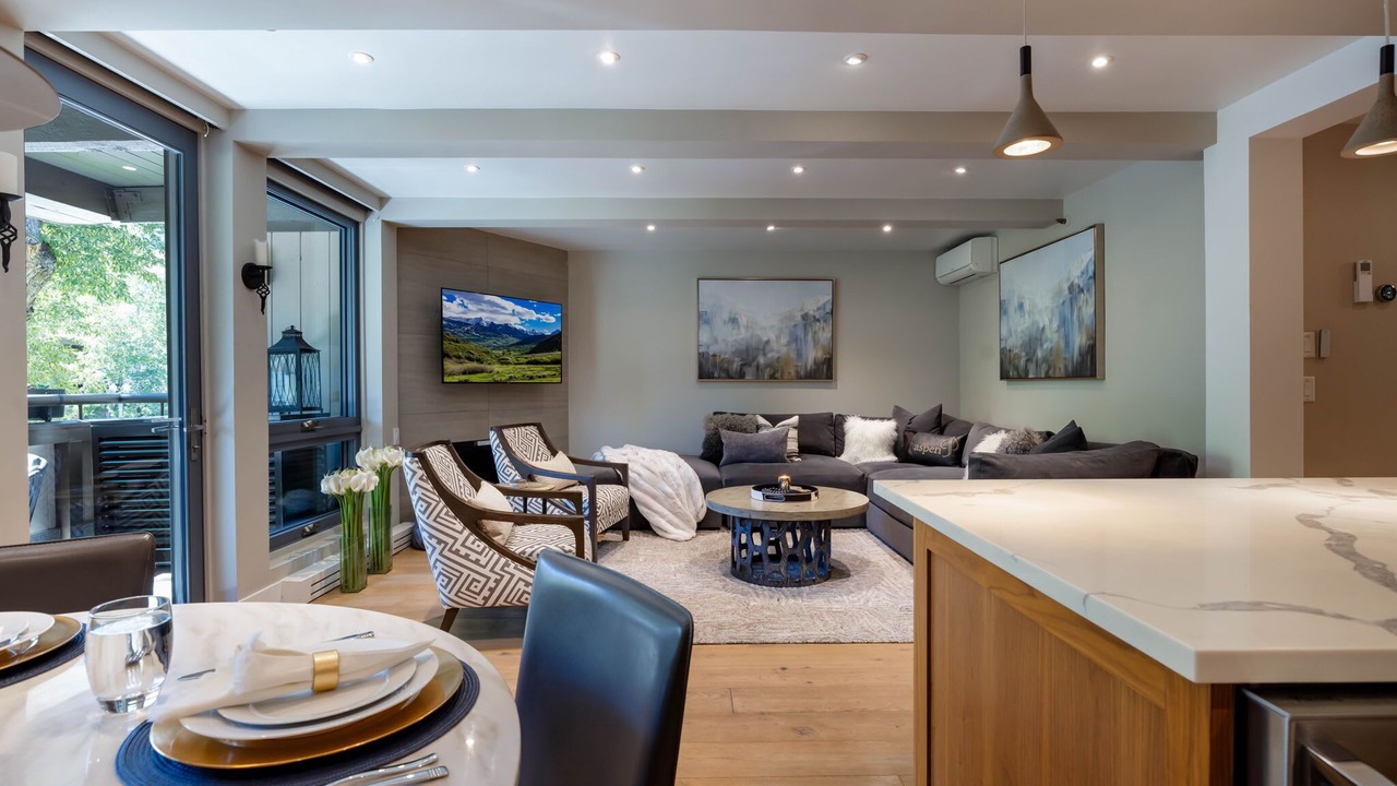 Photo of Livingroom in Aspen