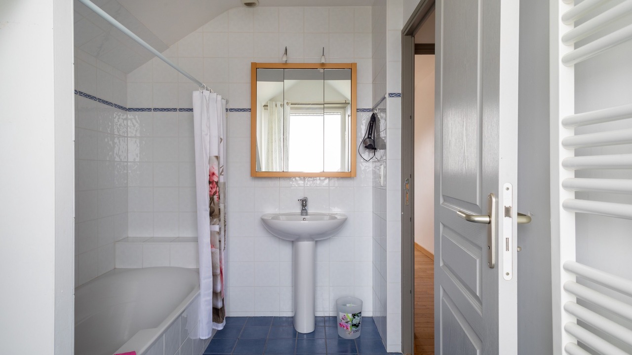 Photo of Bathroom in Pleherel-Plage-Vieux-Bourg