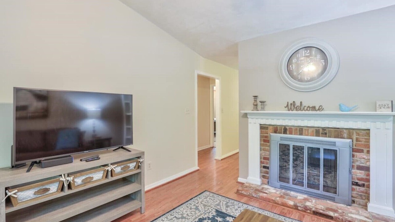 Photo of Livingroom in Tallahassee