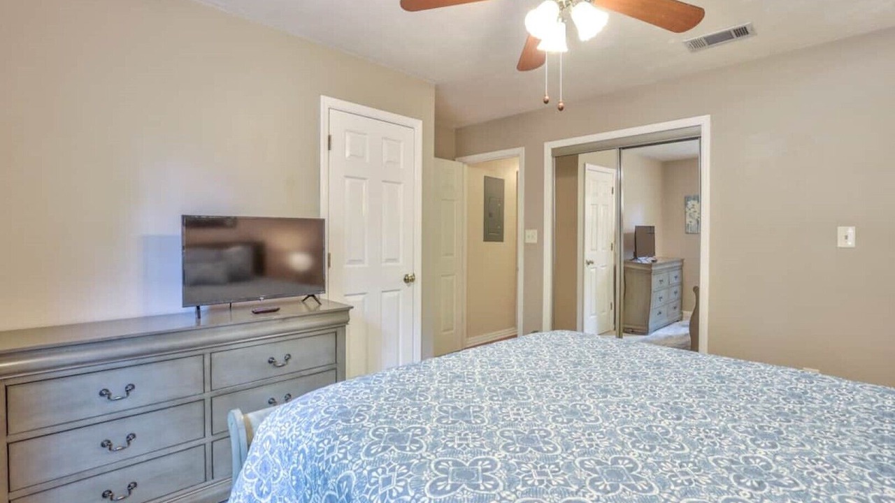 Photo of Bedroom in Tallahassee