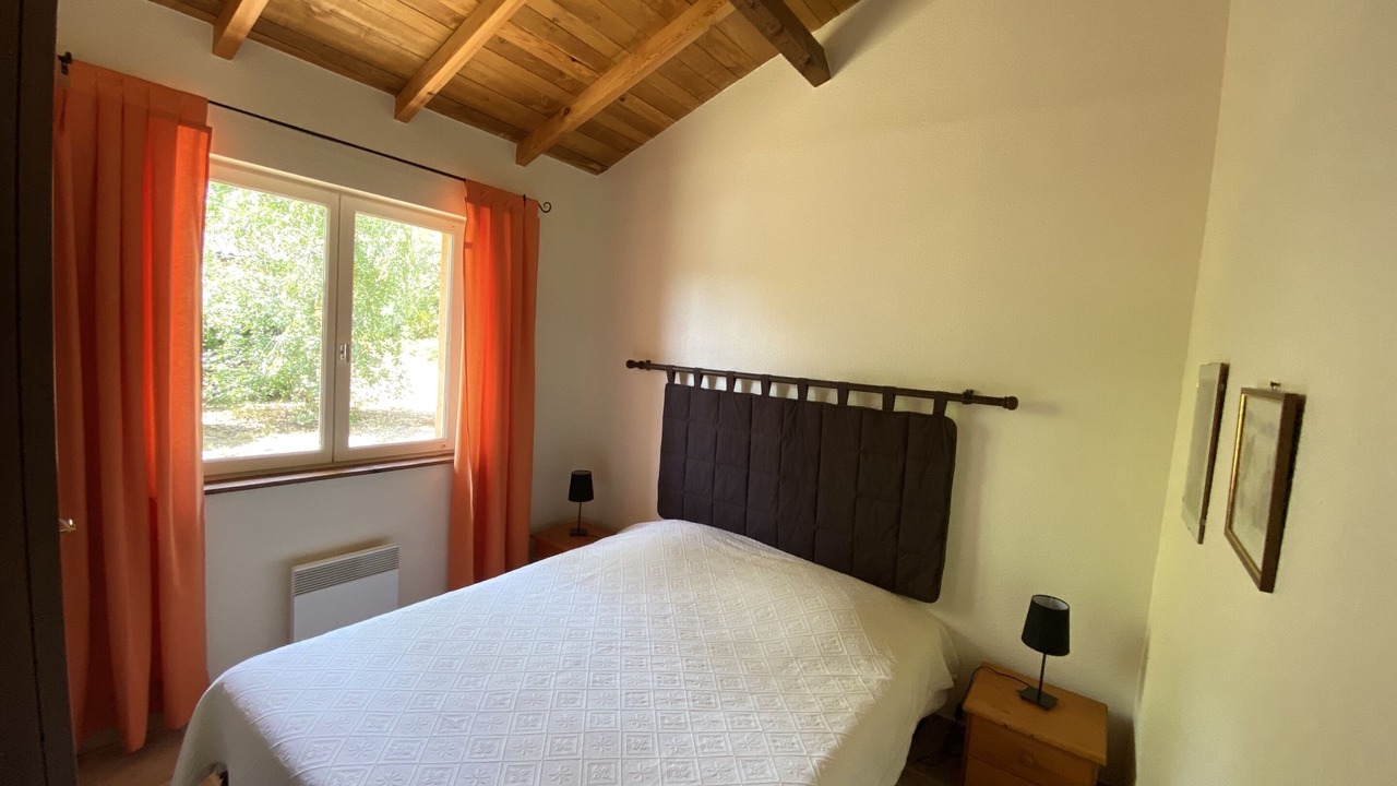 Photo of Bedroom in Doissat