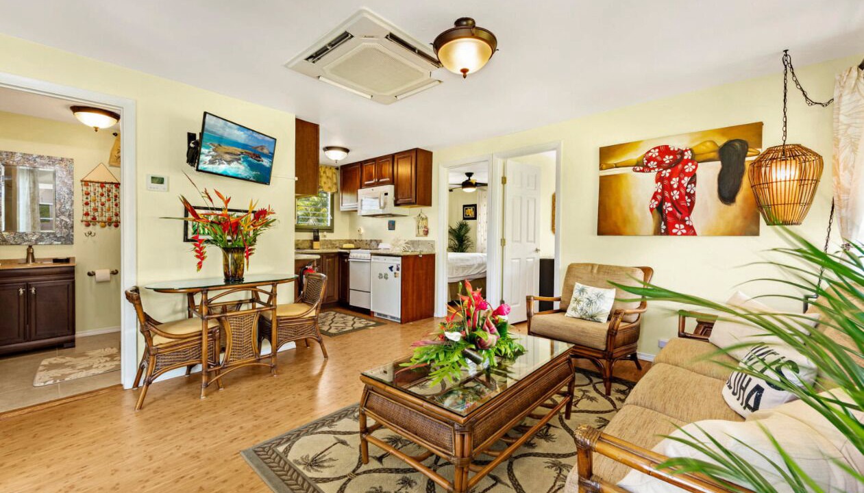 Photo of Livingroom in Waimanalo