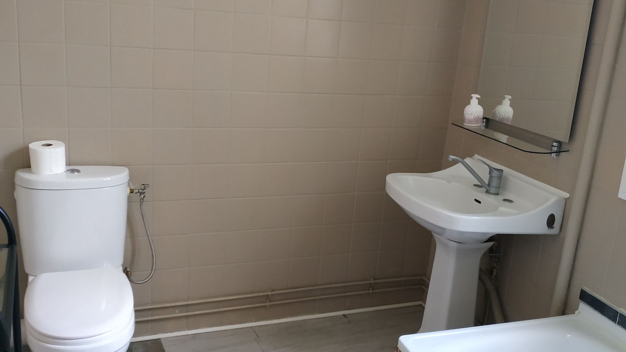 Photo of Bathroom in Chinon