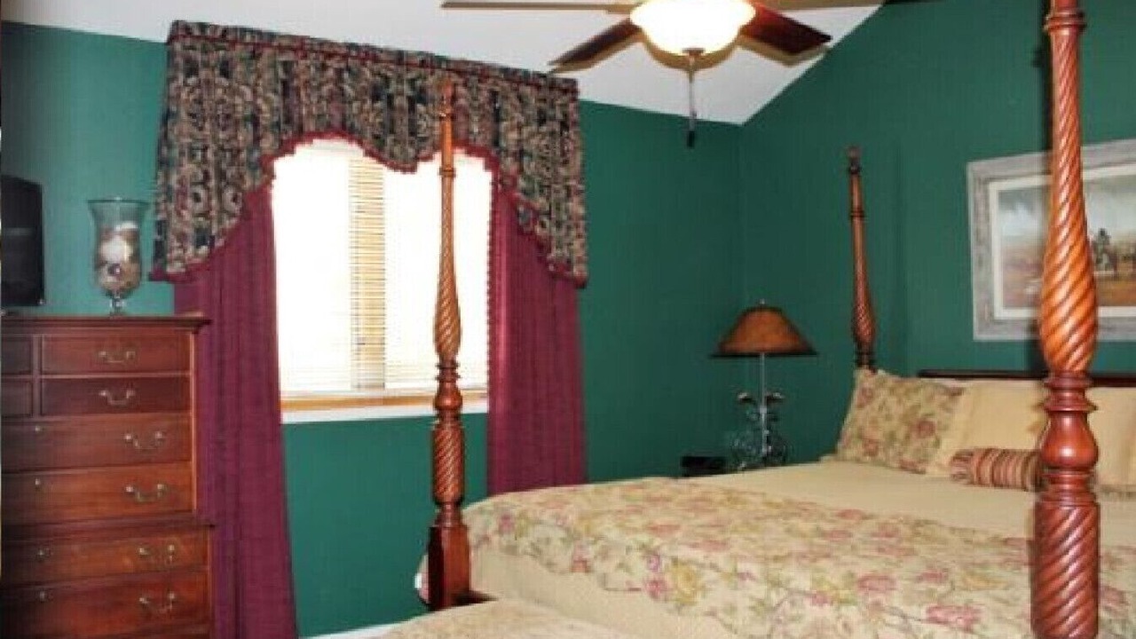 Photo of Bedroom in Cloudcroft