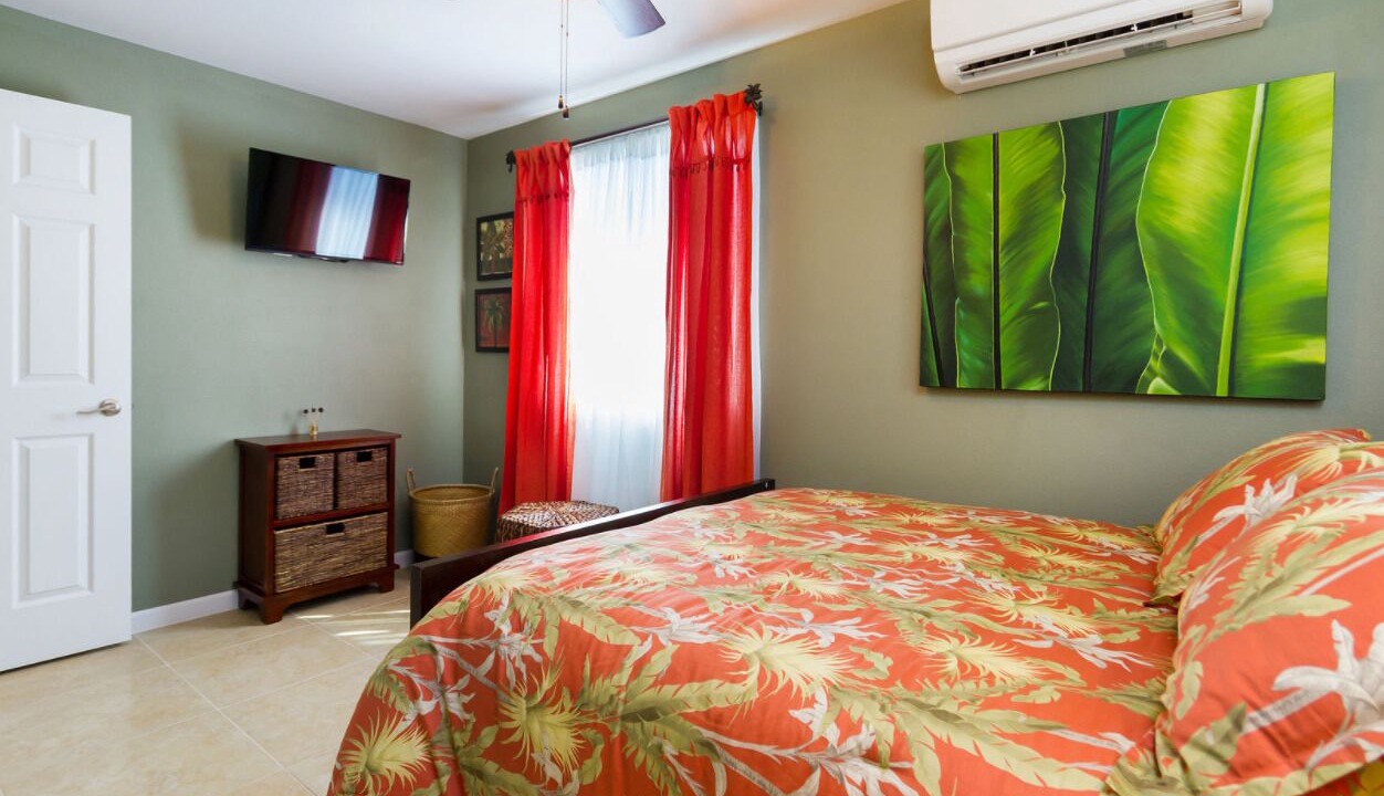 Photo of Bedroom in Waimanalo Beach