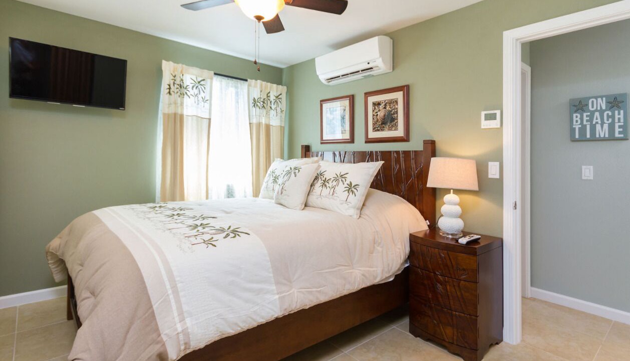 Photo of Bedroom in Waimanalo Beach