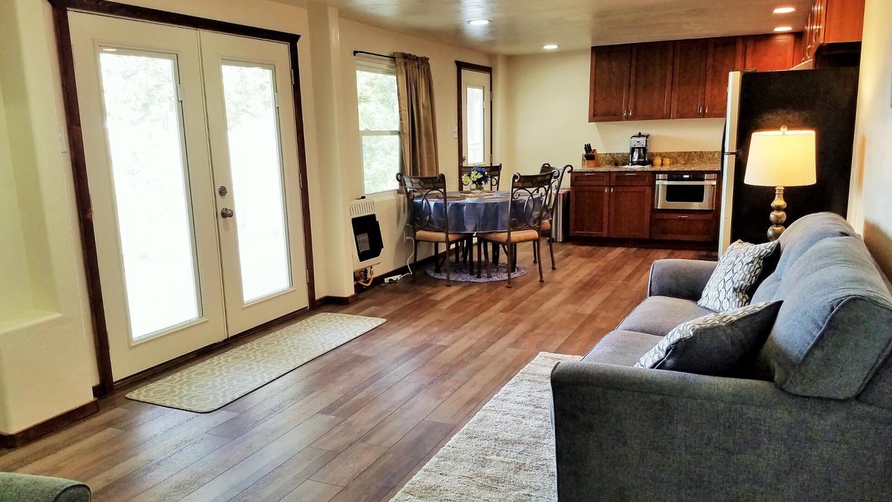 Photo of Livingroom in Cloudcroft