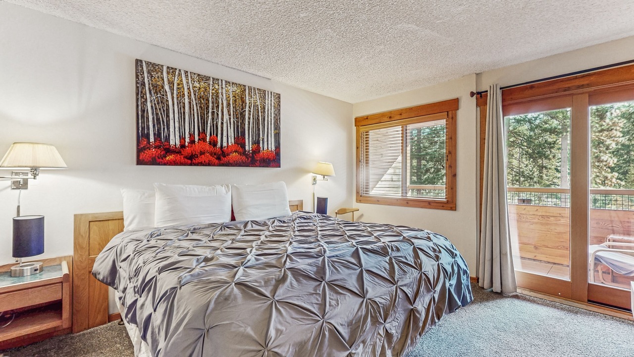 Photo of Bedroom in Tahoe Woods