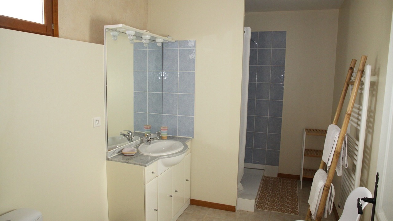 Photo of Bathroom in Laparrouquial
