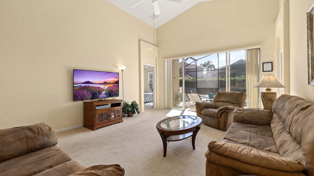 Photo of Livingroom in Tuscan Hills