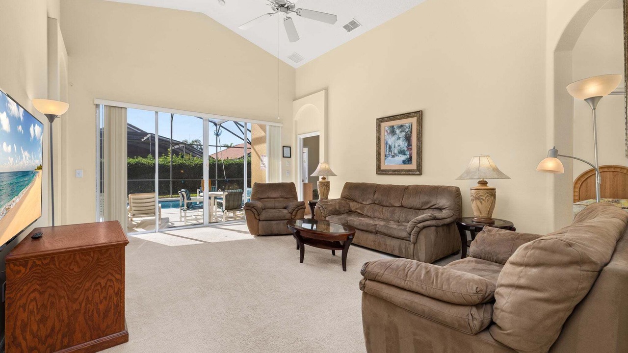 Photo of Livingroom in Tuscan Hills