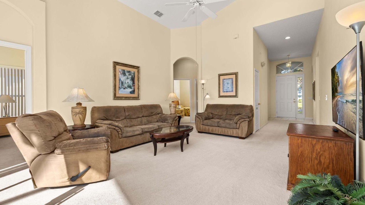 Photo of Livingroom in Tuscan Hills