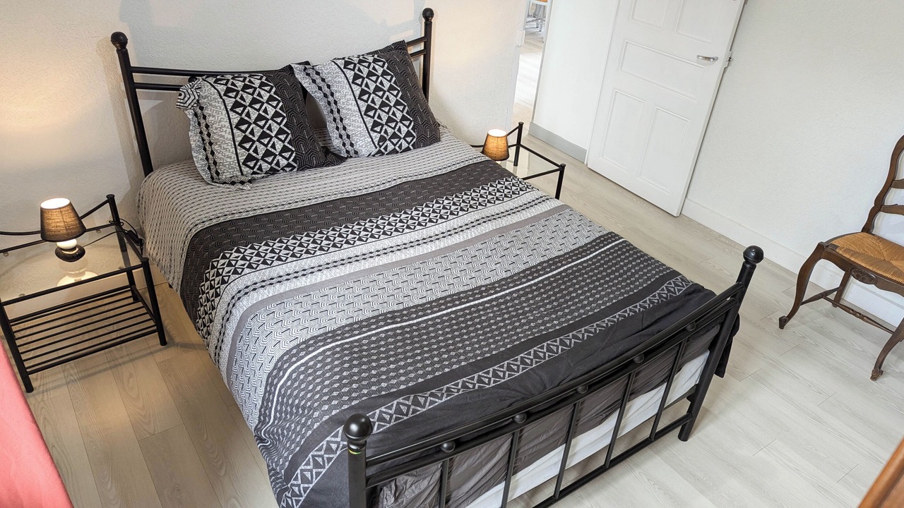 Photo of Bedroom in Aigues-Mortes