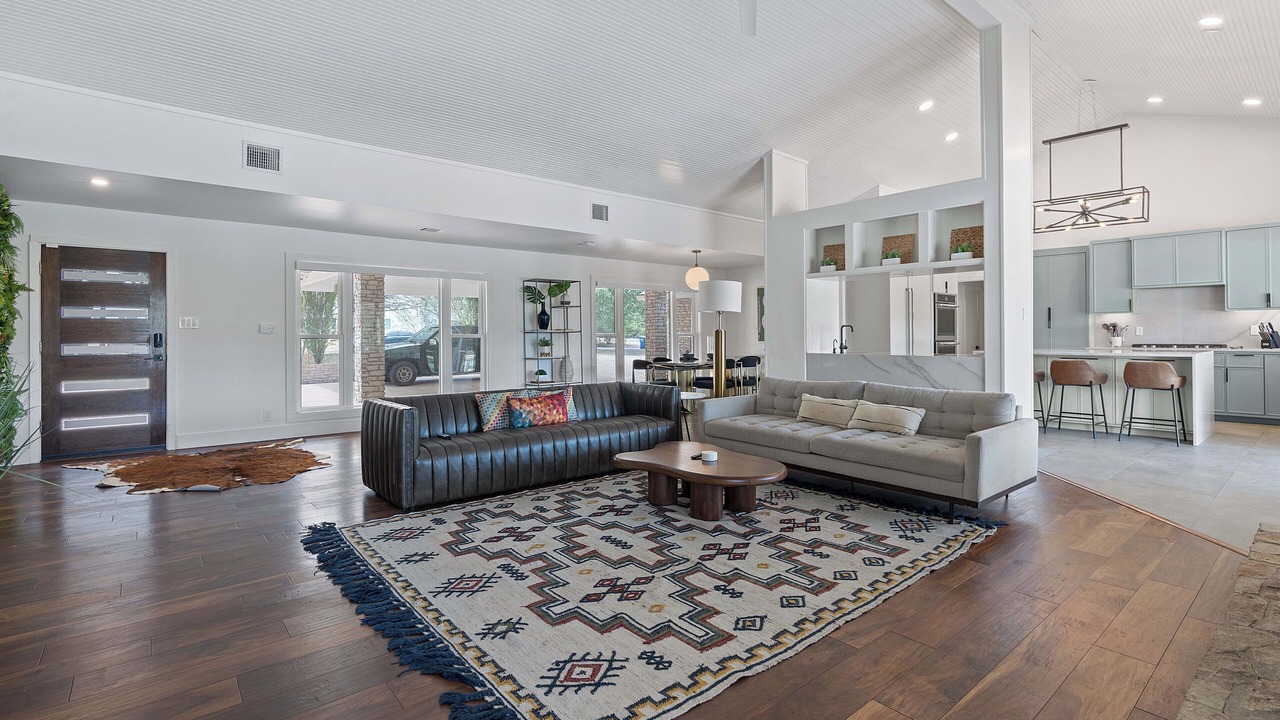 Photo of Livingroom in Pleasant Valley
