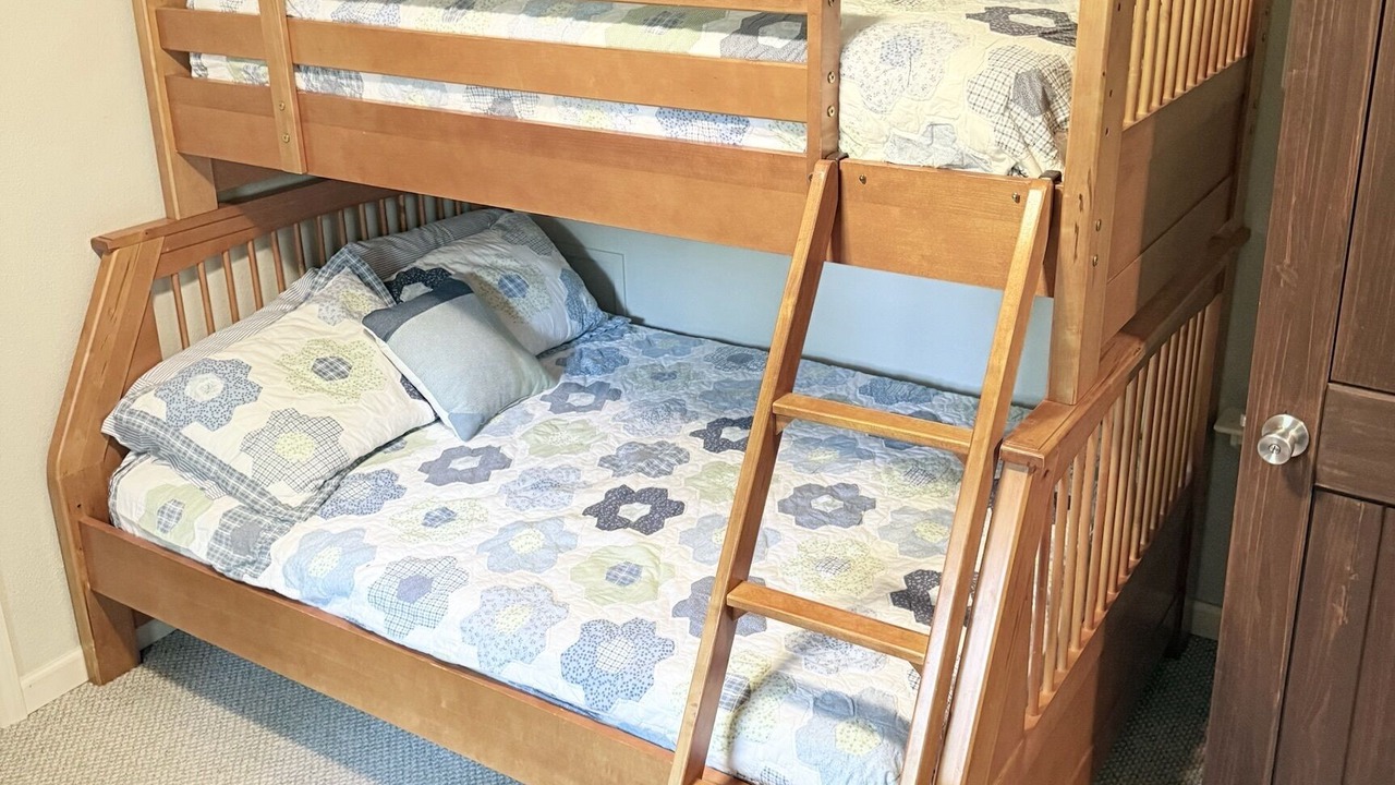Photo of Bedroom in Tumbling Shoals