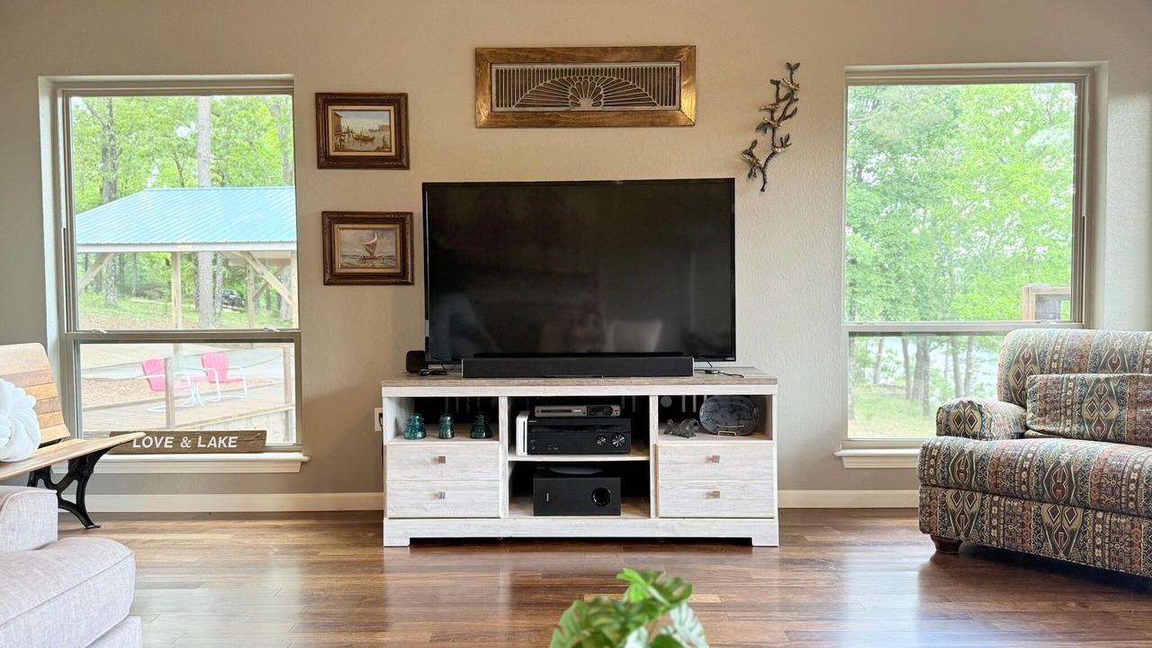Photo of Livingroom in Tumbling Shoals