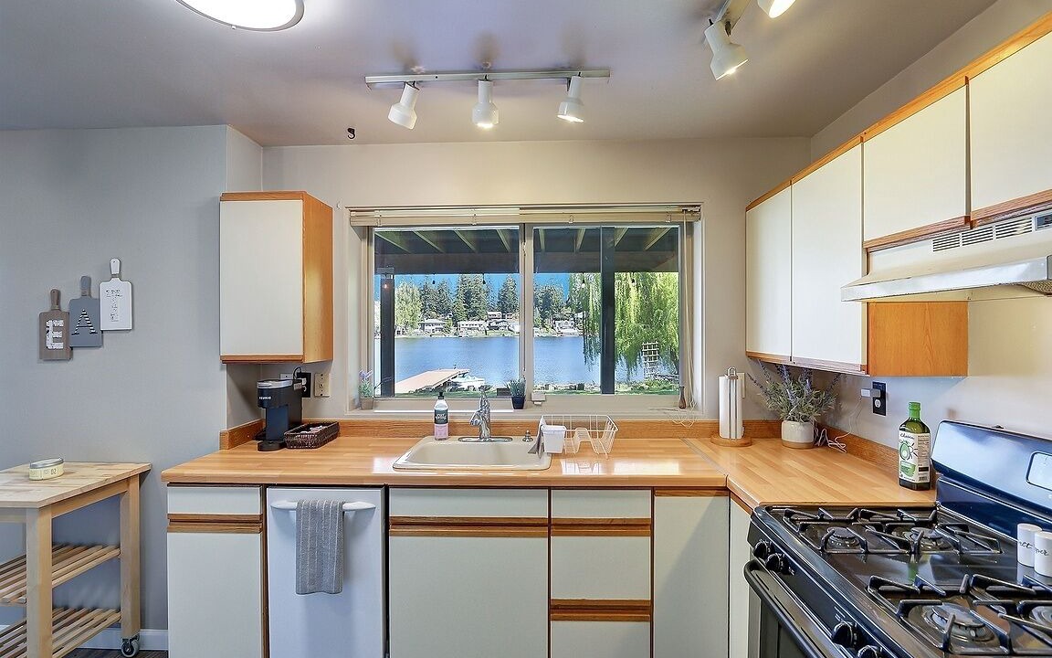 Photo of Kitchen in Picnic Point-North Lynnwood