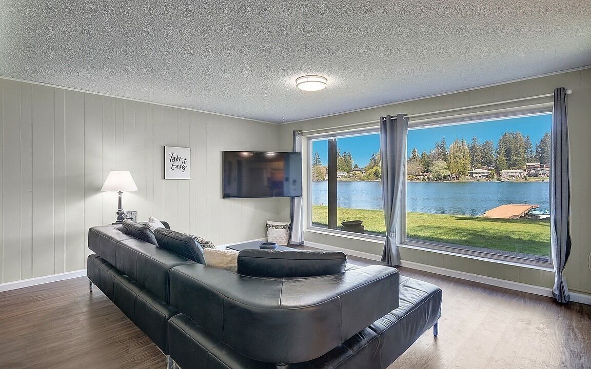 Photo of Livingroom in Picnic Point-North Lynnwood