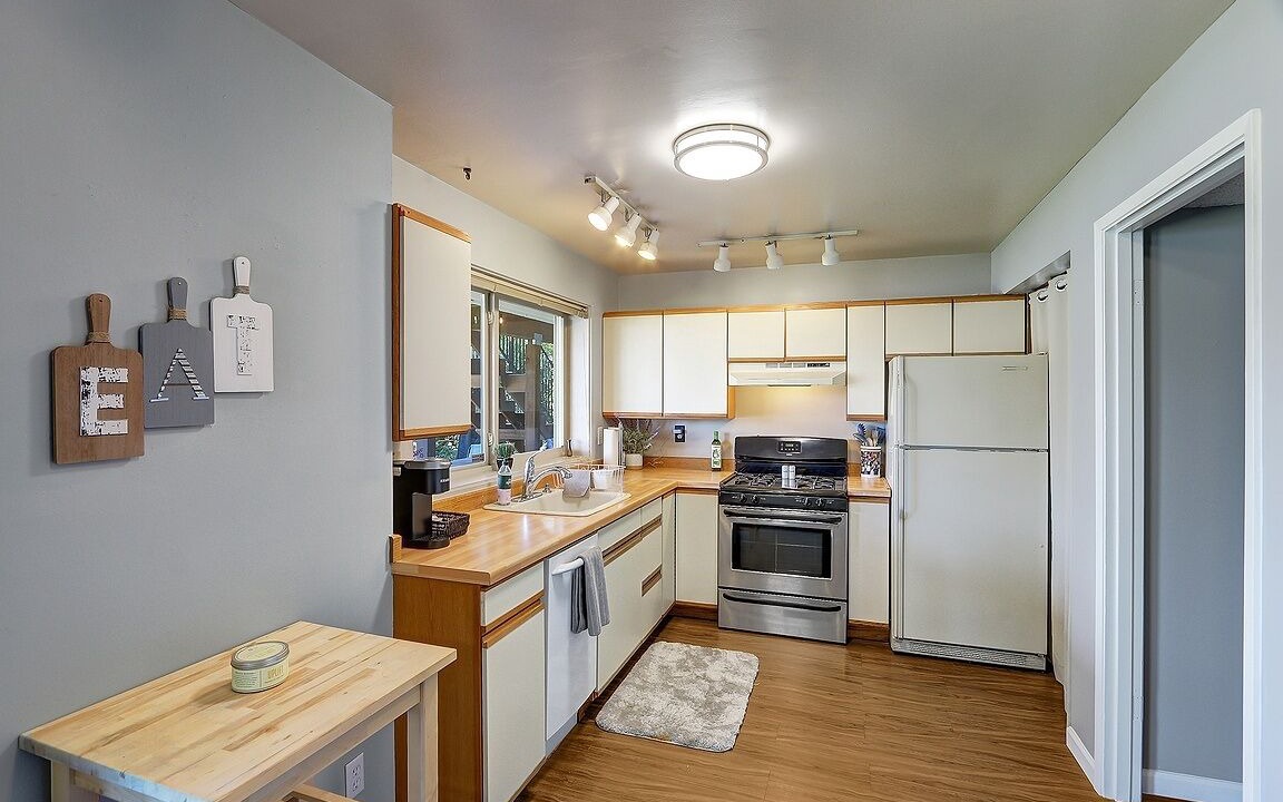 Photo of Kitchen in Picnic Point-North Lynnwood